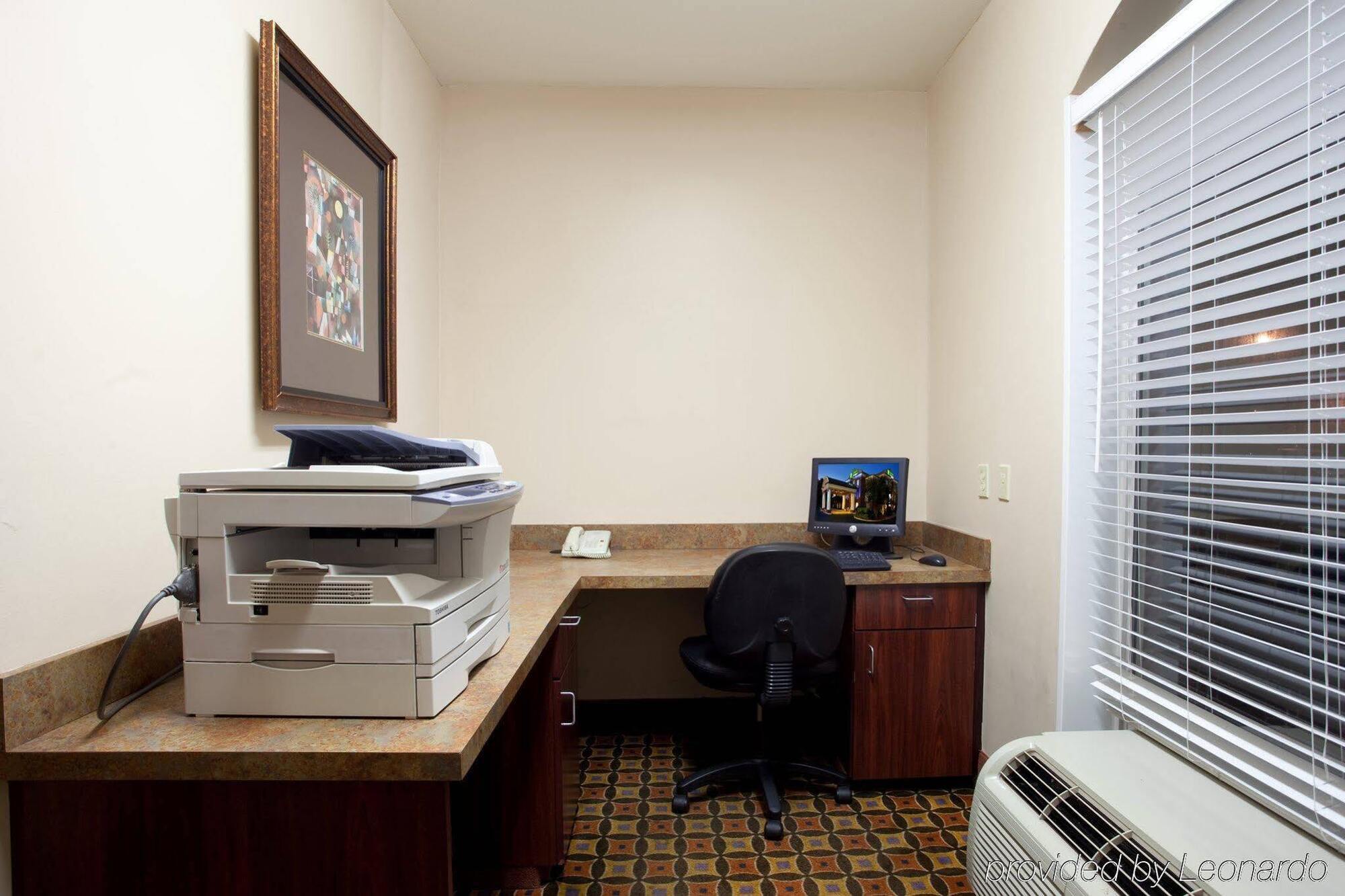 Holiday Inn Express Hotel & Suites Lafayette By Ihg Екстер'єр фото